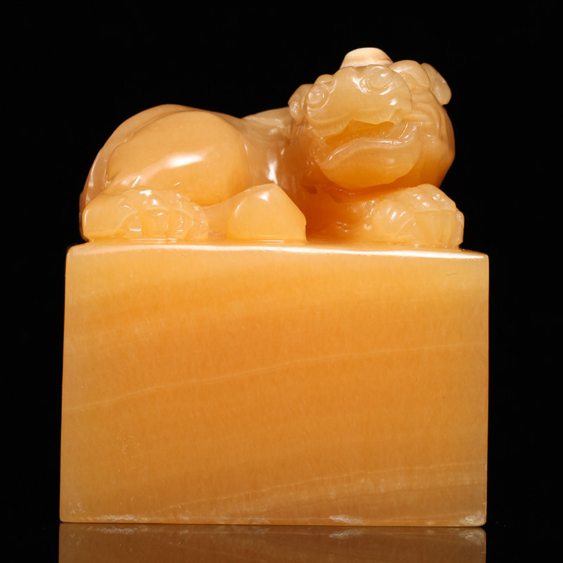 【天禄祥印】金冻石俏色巧雕瑞兽印纽印章