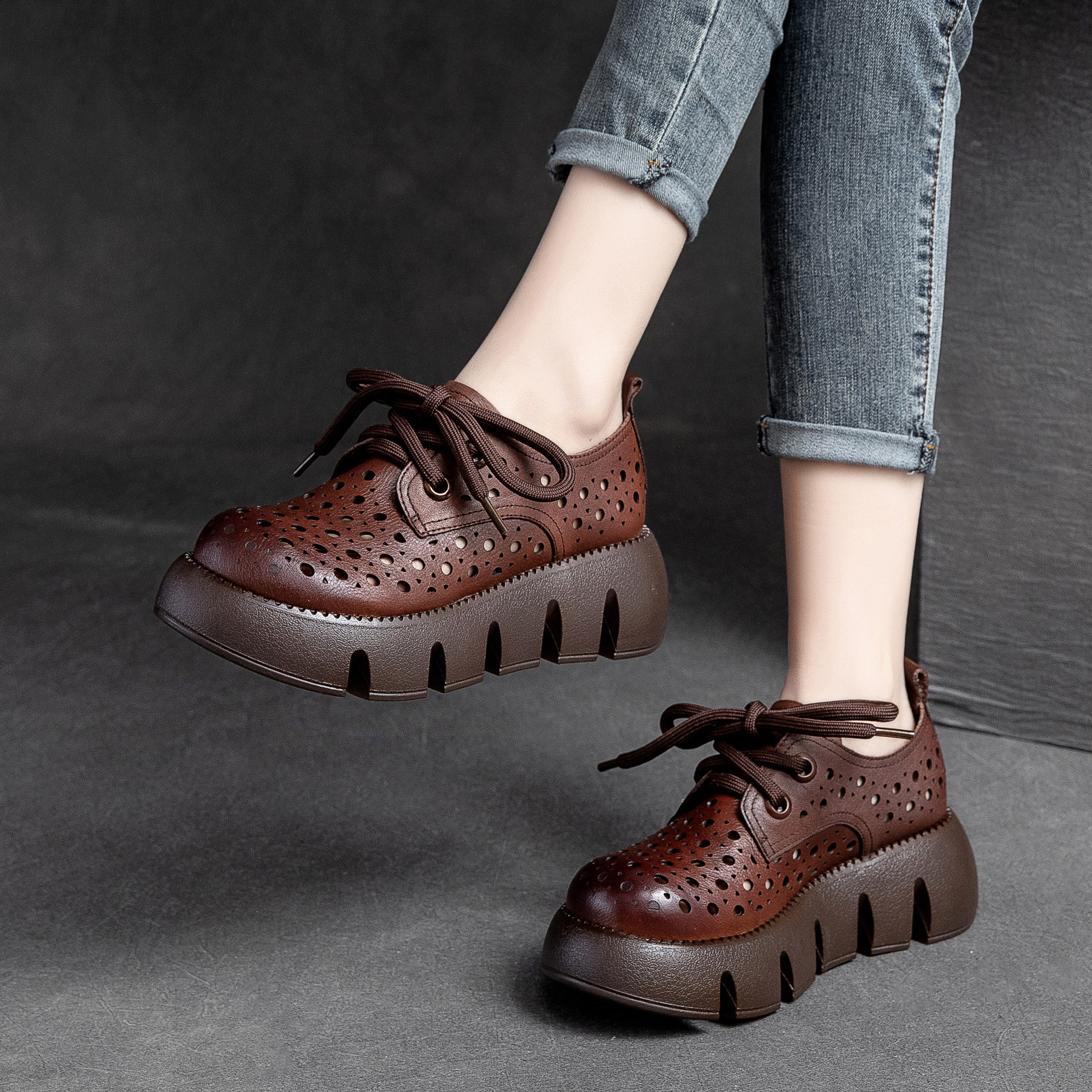 杰骤春季新款复古手工牛皮镂空厚底女士单鞋高跟洞洞系带真皮女鞋