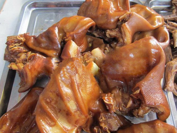 热销麻辣猪耳朵