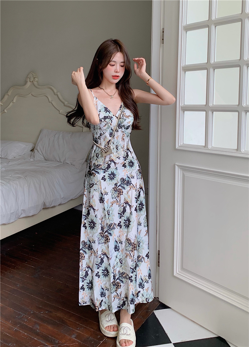 实拍 法式高级感醋酸缎碎花吊带连衣裙2021夏季单穿内搭都很美