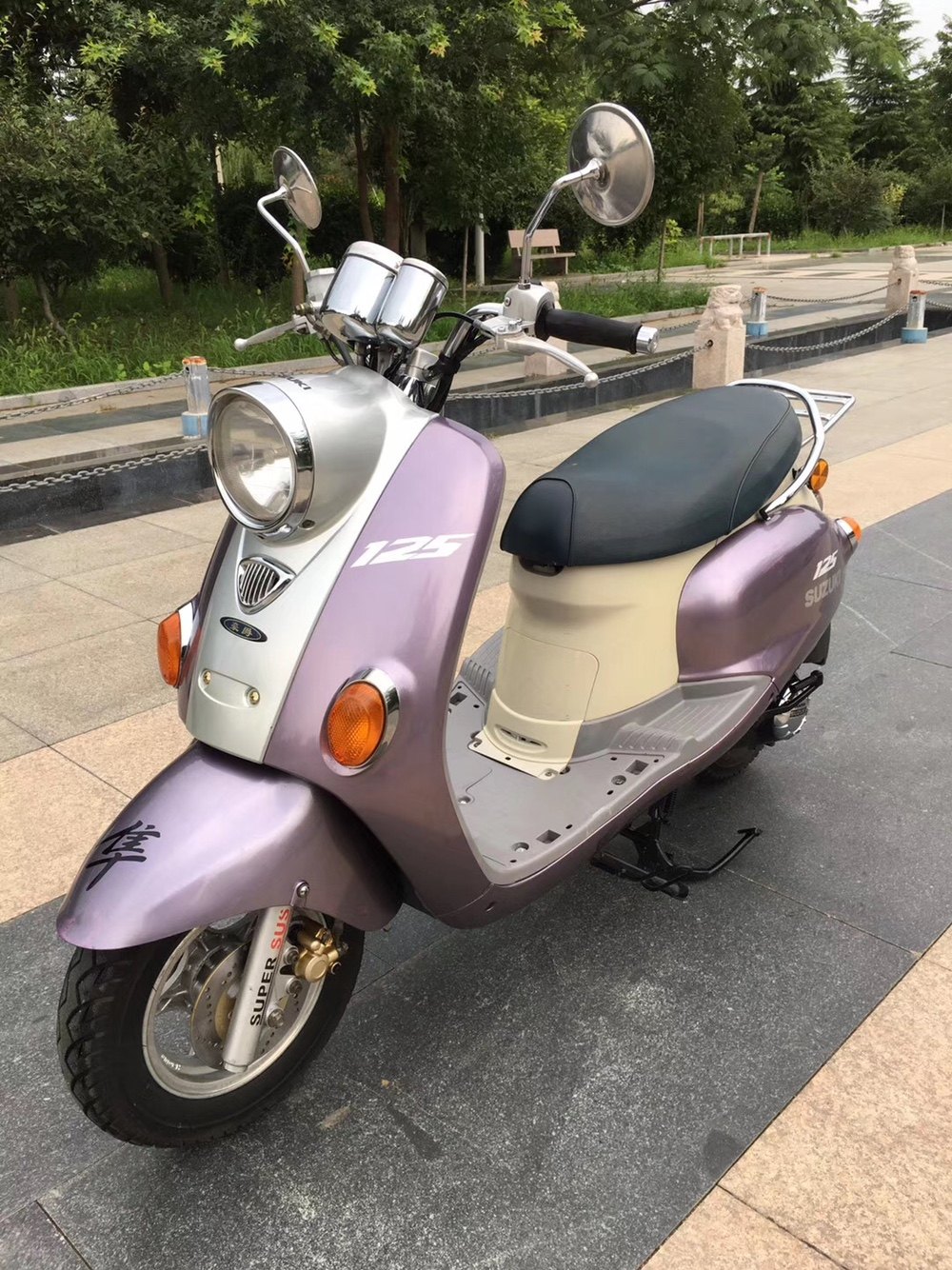 二手原装小自由铃木丽星小龟王125c踏板摩托车燃油助力代步车整车