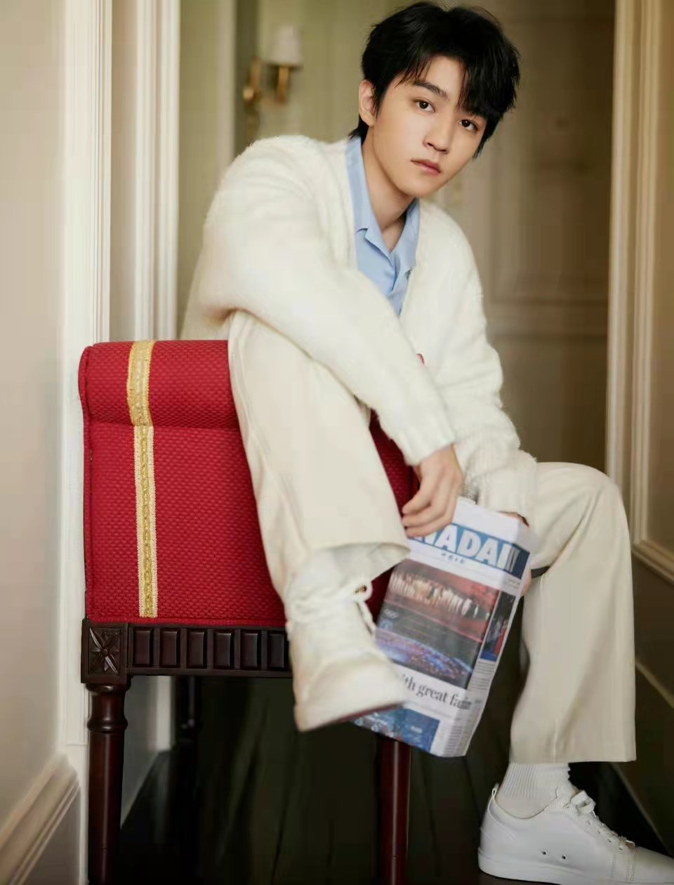 王俊凯同款毛衣红色优惠专场