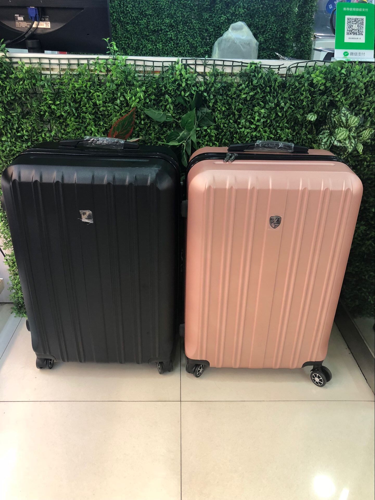 阿尔皮纳袋鼠专柜新款拉丝abs时尚旅行箱简约韩潮万向轮拉杆箱