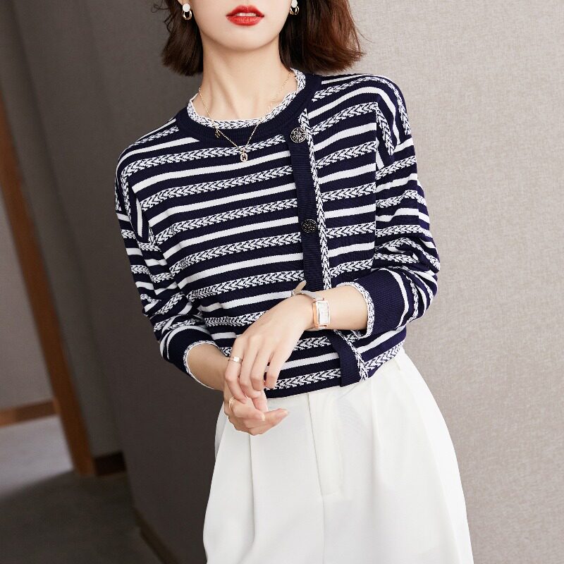 正品哥弟新款女装2021秋季设计感复古显瘦条纹小香风针织衫毛衣女