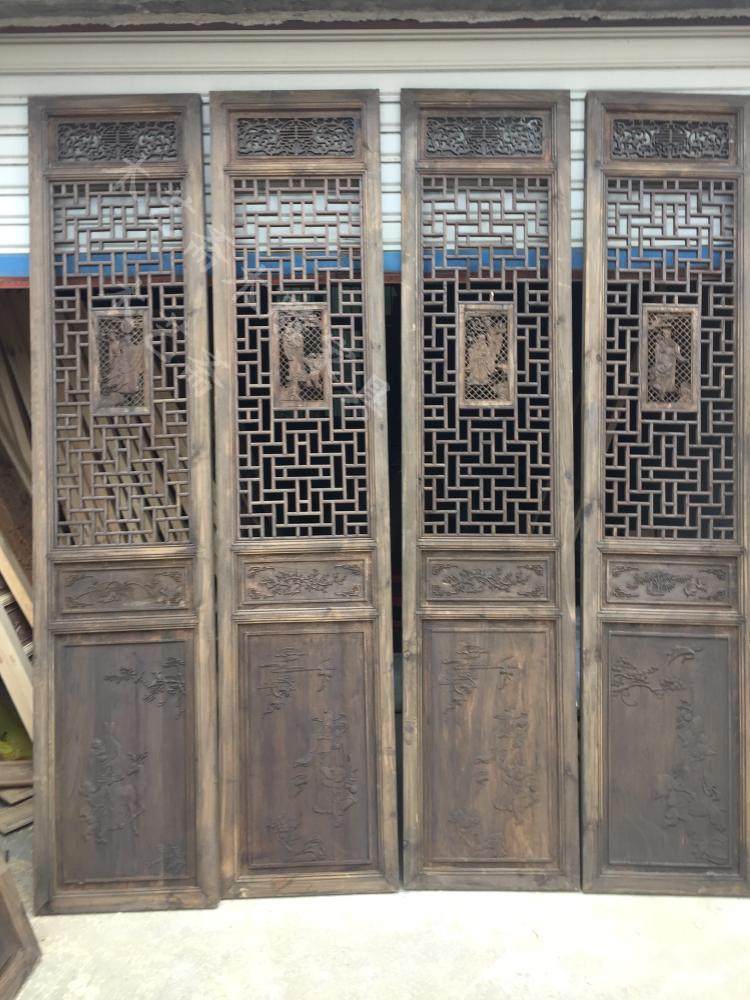 古建筑门上的雕花