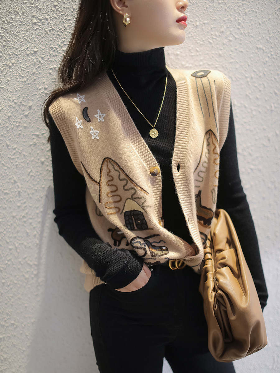 外套_正品哥弟新款女装2022春装绣花v领毛衣马甲背心羊绒针织衫开衫女