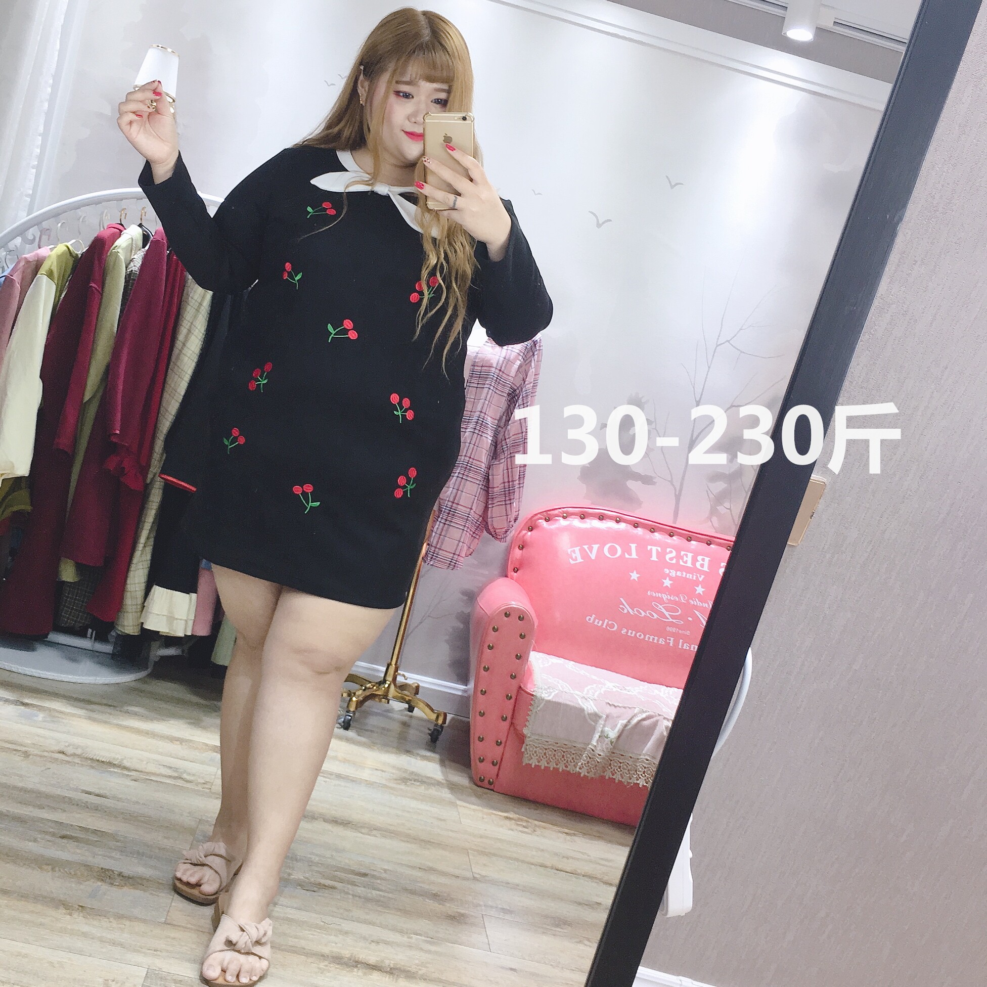 萝莉女装 可爱_肉嘟嘟的胖仙女莹莹大码女装秋款胖妞樱桃领结可爱萝莉