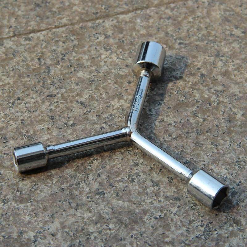 电工全套螺丝板子折叠棱角管钳套筒扳手三角手动套筒扳手