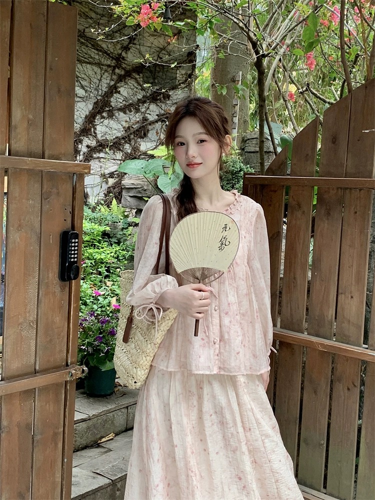 新中式国风套装连衣裙子女2024新款早初春季穿搭小众设计流行长裙