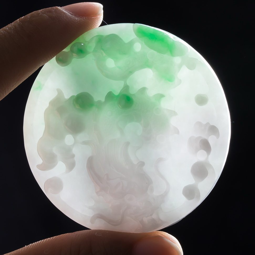 冰糯种a货翡翠飘绿龙腰佩57.66克