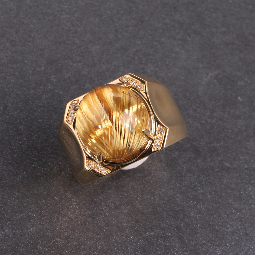 猫眼效应极好的钛晶18k金配钻石男戒