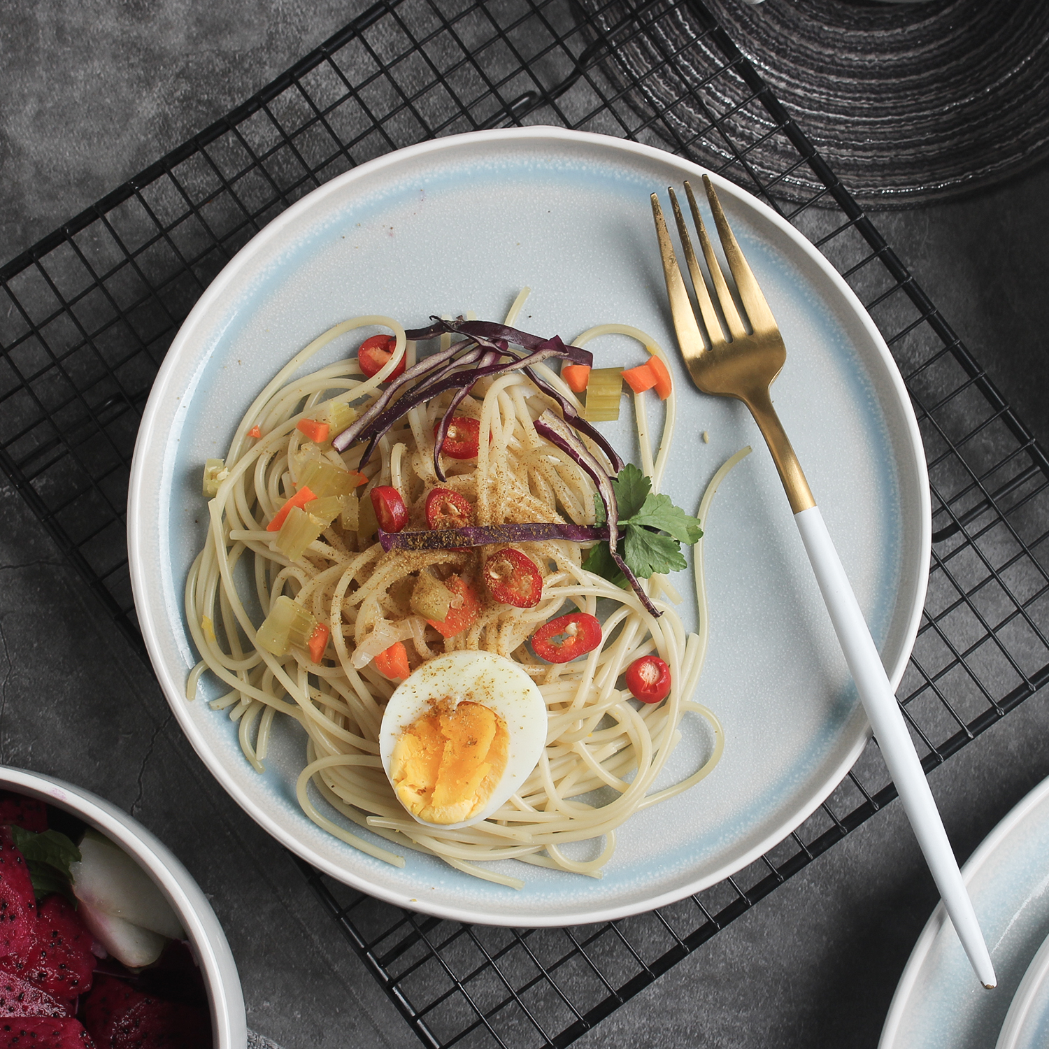 网红北欧ins陶瓷西餐餐具创意意大利面盘子家用早餐盘简约沙拉碗