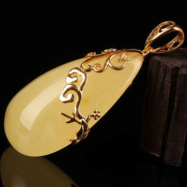 11.90g琥珀蜜蜡s925银镶嵌水滴吊坠