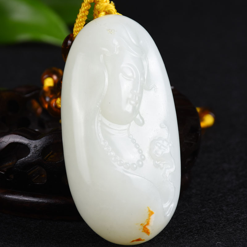 省级玉雕大师梁振作品 和田玉白玉 观音挂件 66.17g
