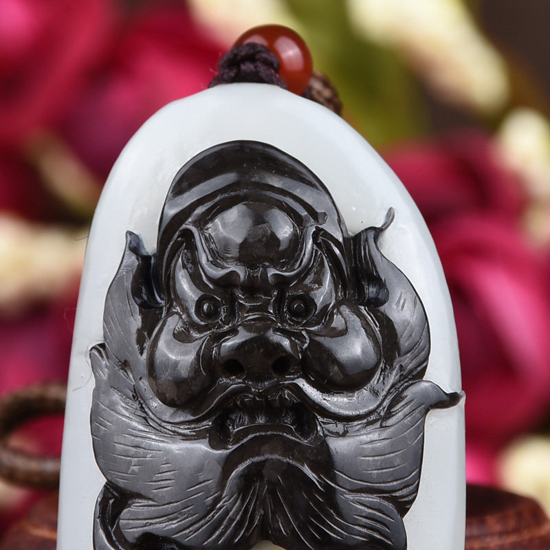 省级玉雕大师崔照乐作品 和田玉白玉 钟馗挂件 46.12g