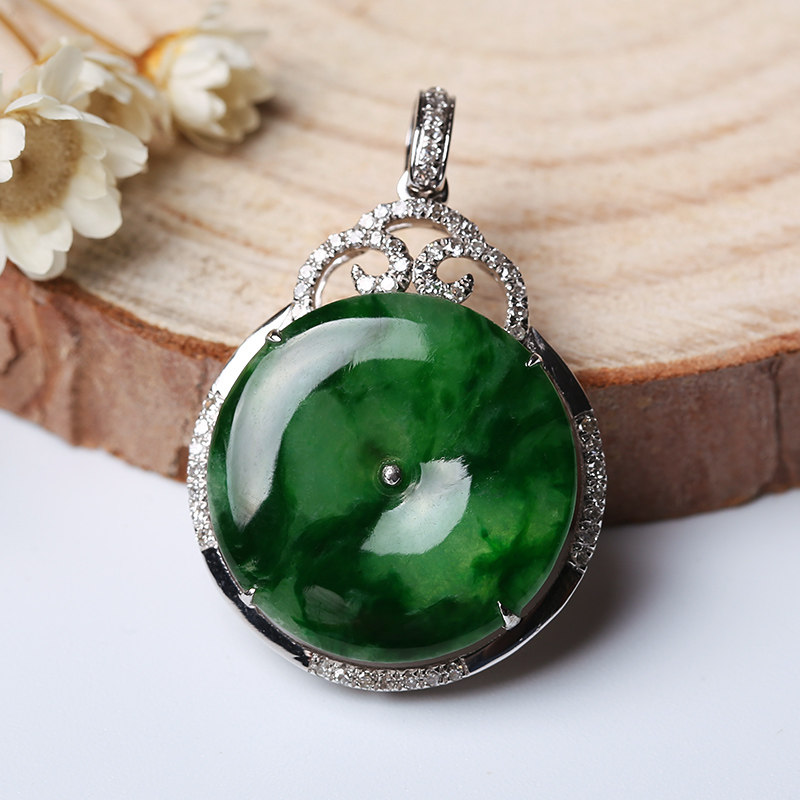 18k金镶伴钻花青种翡翠平安扣吊坠 2.29g