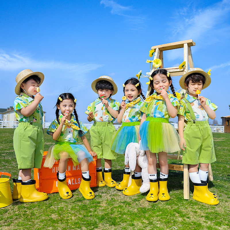六一儿童演出服小学生运动会啦啦队表演服装幼儿园合唱毕业照班服