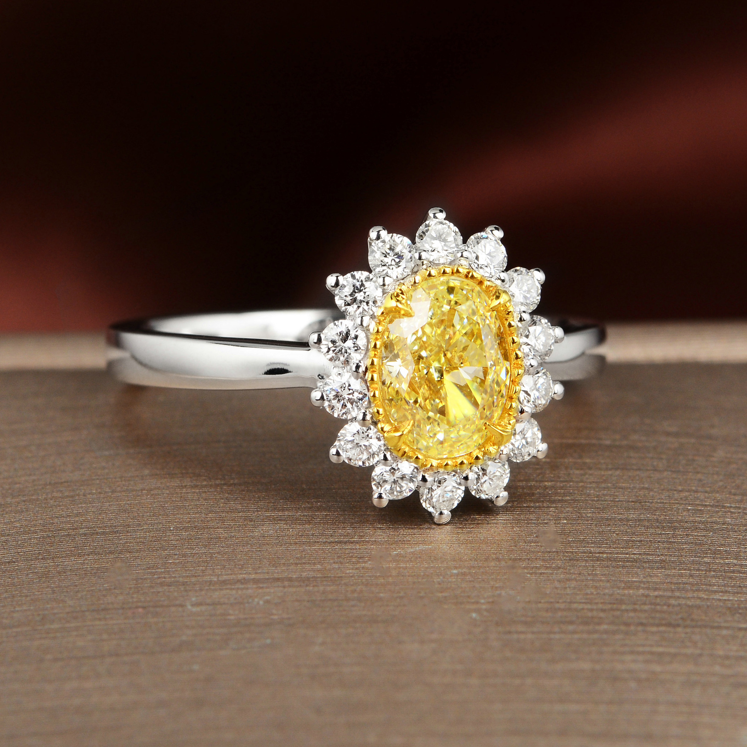 【即拍即得】1.008克拉 fiy 净度si 18k金天然黄钻戒指 1010