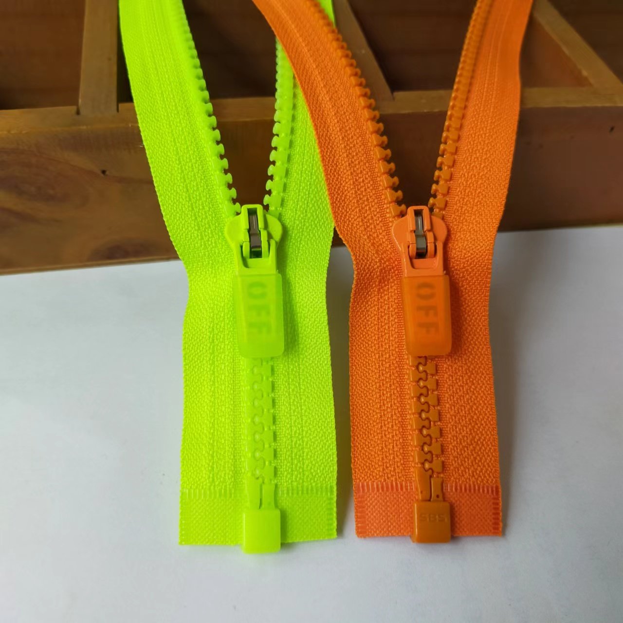 sbs5号树脂开尾拉链 68.5cm荧光绿/橙色单开外套棉服拉锁满29包邮