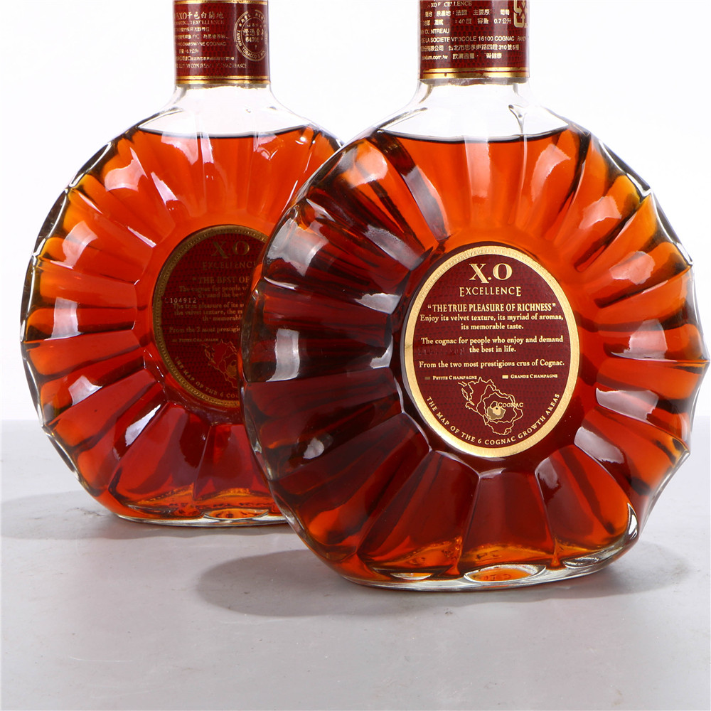 38.2000年代法国人头马xo干邑白兰地 40度700ml2瓶