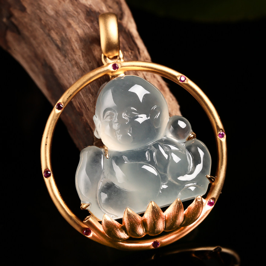 【源头好货-四会】18k金伴钻a货翡翠小沙弥吊坠5.21克