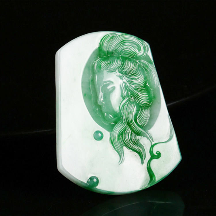 李光权工作室作品 翠玉之洲翡翠a货冰糯种翠绿色美女牌 31.70g