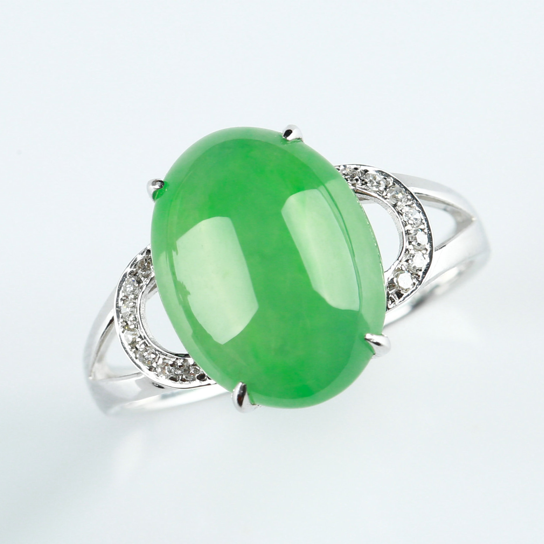 18k金豪镶冰糯种满绿翡翠戒指 3.52g