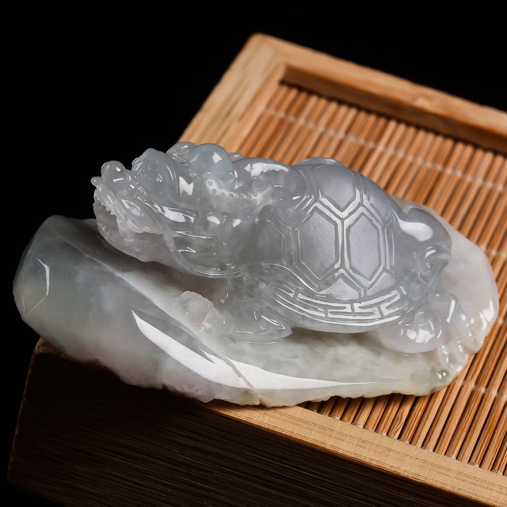 【精品翡翠-四会】御翠轩-翡翠a货拍冰润玄武龙龟摆件104.47g