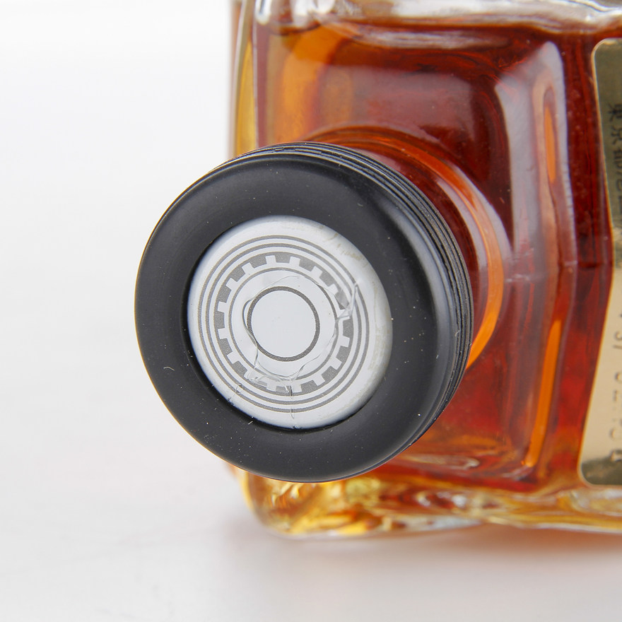 49. 2瓶酒版 nikka 小汽车造型瓶xo白兰地 200ml*2 40度