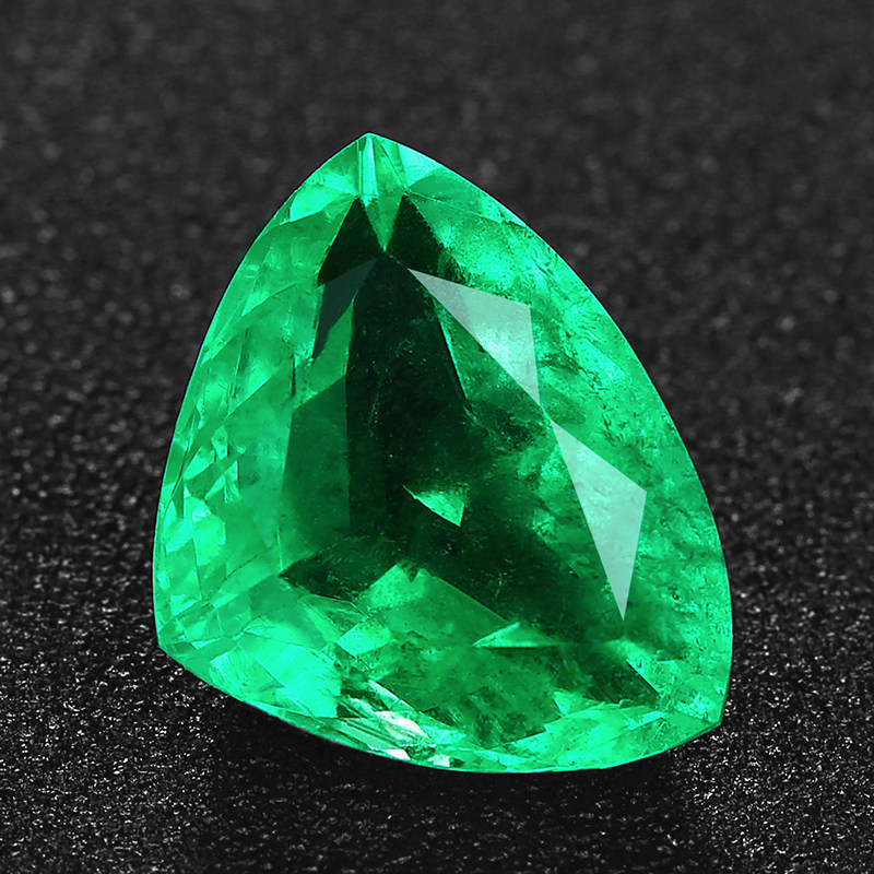 16.92ct 祖母绿三角形裸石 颜色靓 戒面可定制镶嵌042107