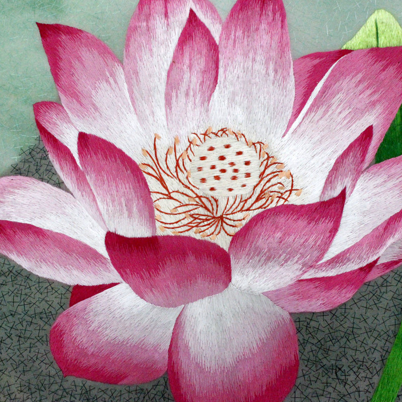 手工刺绣精品荷花图 开封汴绣装饰画特色工艺品礼品