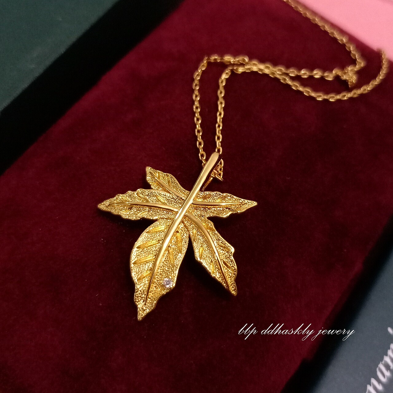 一叶知秋18k黄金磨砂枫叶吊坠锁骨链女s925纯银简约气质百搭项链