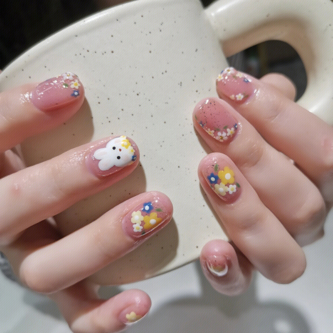 萤火虫指甲贴片 可爱呆萌小兔子本命年美甲成品 可穿戴式光疗甲片