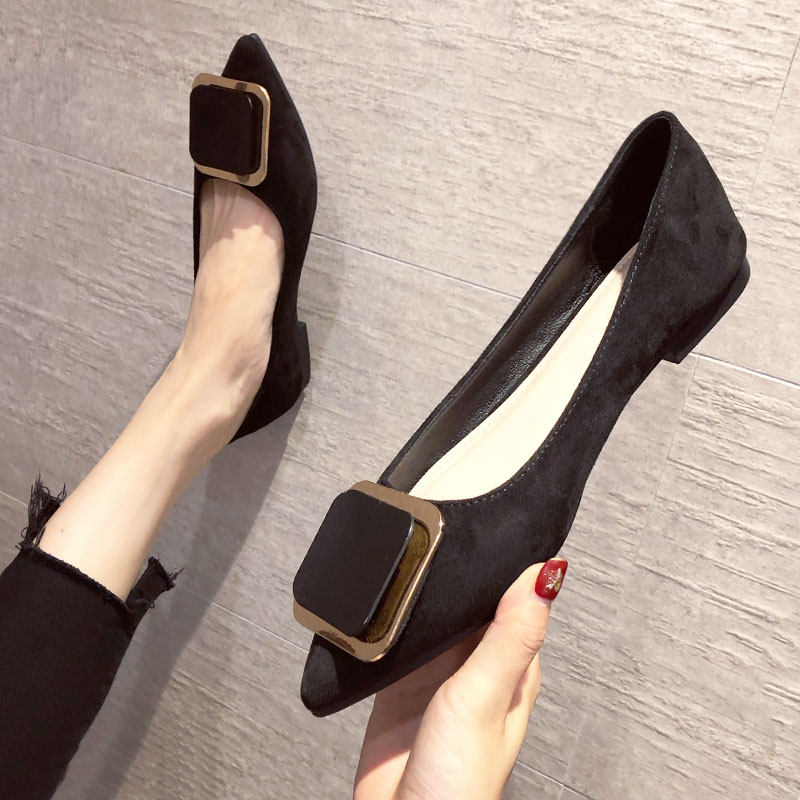 尖头平底女单鞋2020年夏季新款浅口百搭黑色软底职业工作鞋子大码