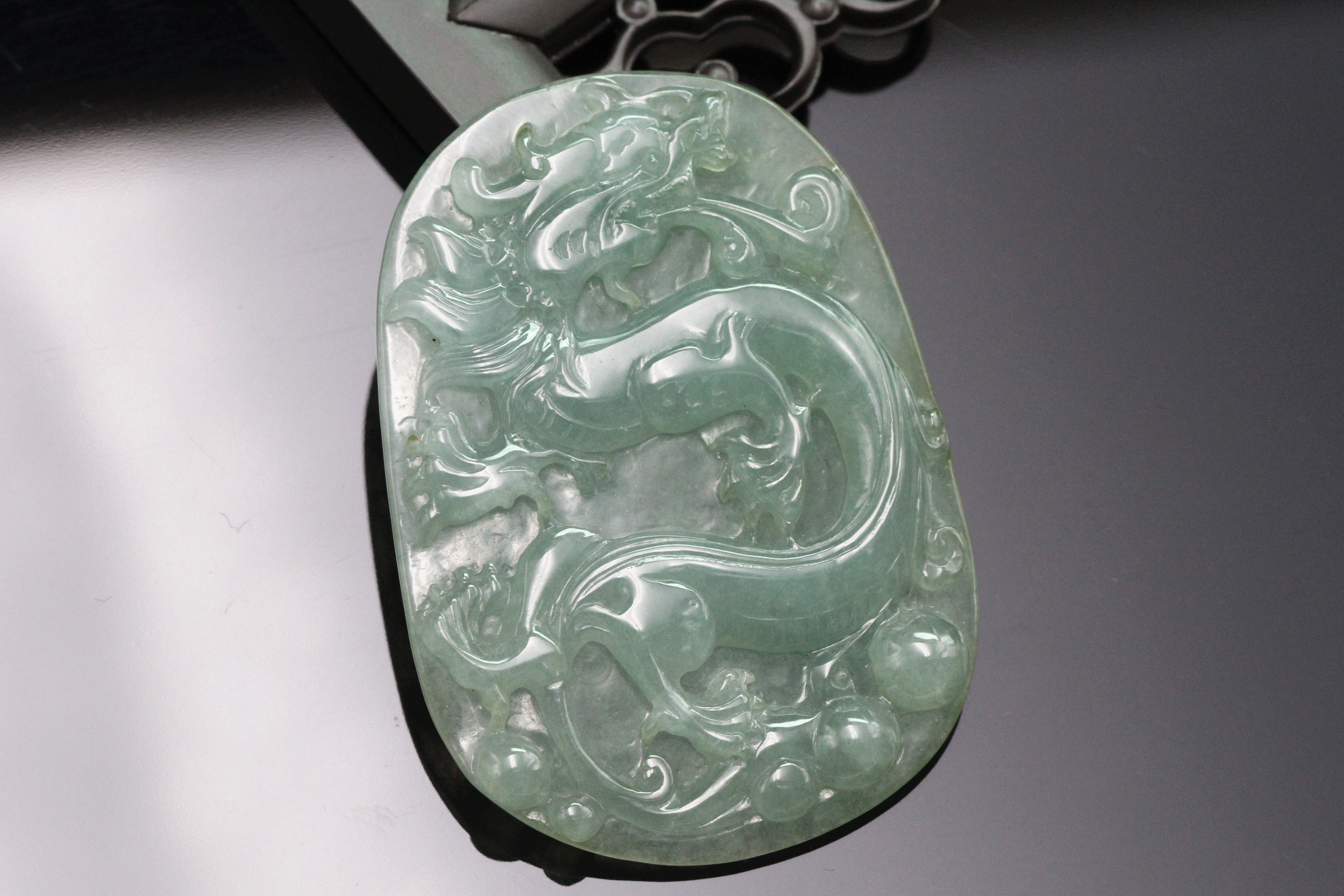 【绝当】糯种瓜青绿色翡翠a货吊坠25.16克