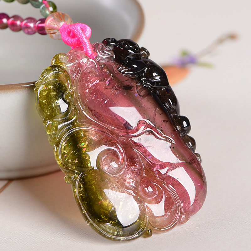 裸重17.90g 多色西瓜碧玺吊坠 雕刻福寿如意 晶体通透水润