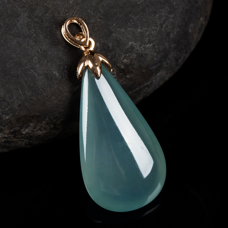 【绝当】18k玫瑰金伴南非钻镶嵌翡翠水滴形吊坠3.94g