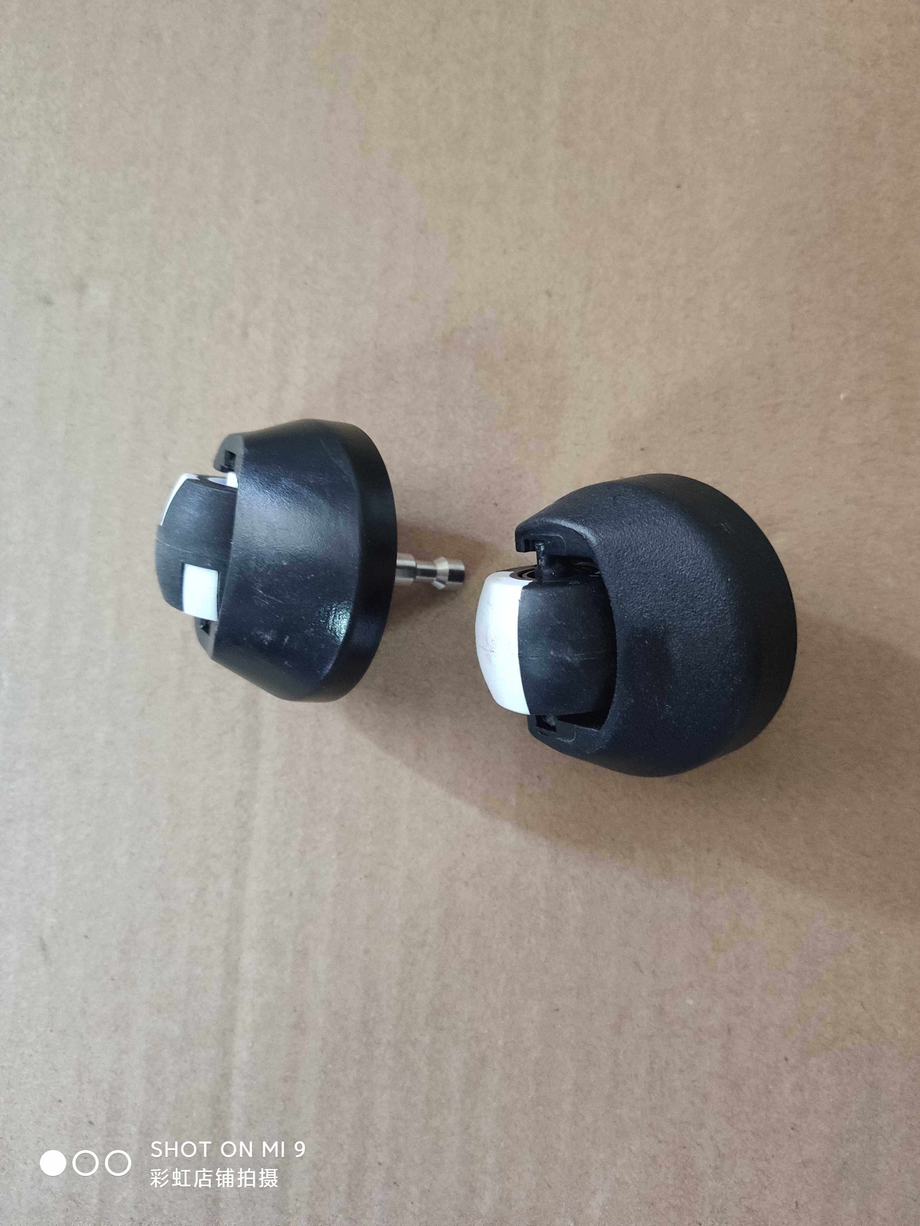 科沃斯扫地机配件各种型号的万向前小轮子其他生活家电配件