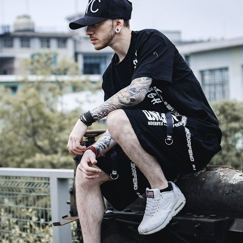 专属於我们潮男,与众不同的嘻哈帝国