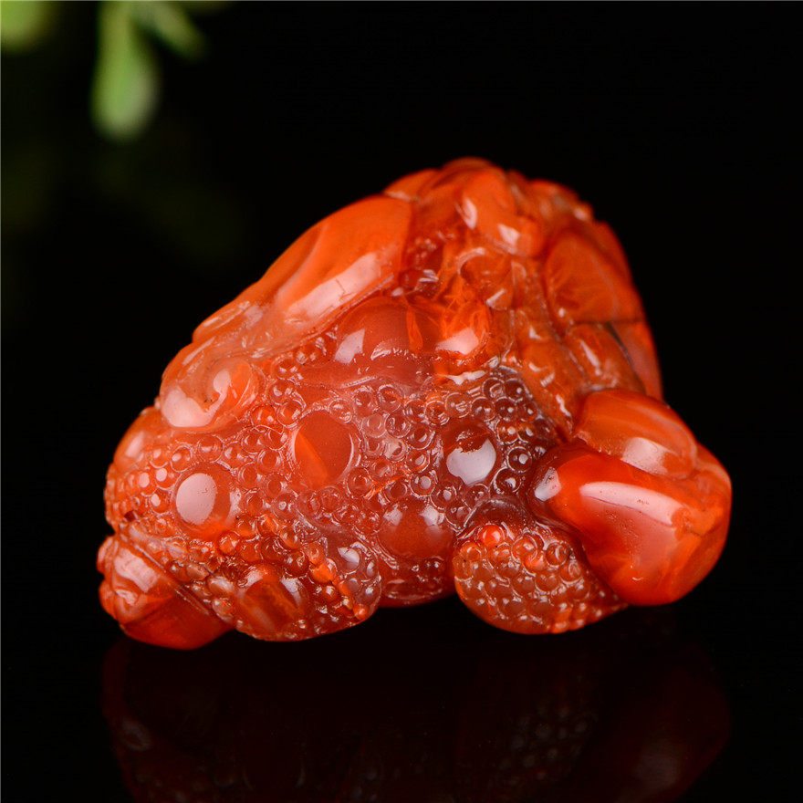 26.65g精品玫瑰红南红 金蟾挂件