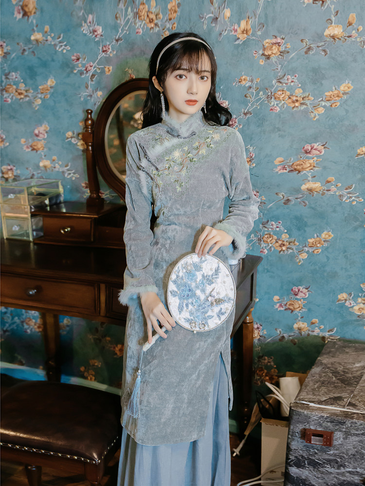 中国风少女御姐旗袍改良版连衣裙秋冬季民国复古过新年衣服唐装女