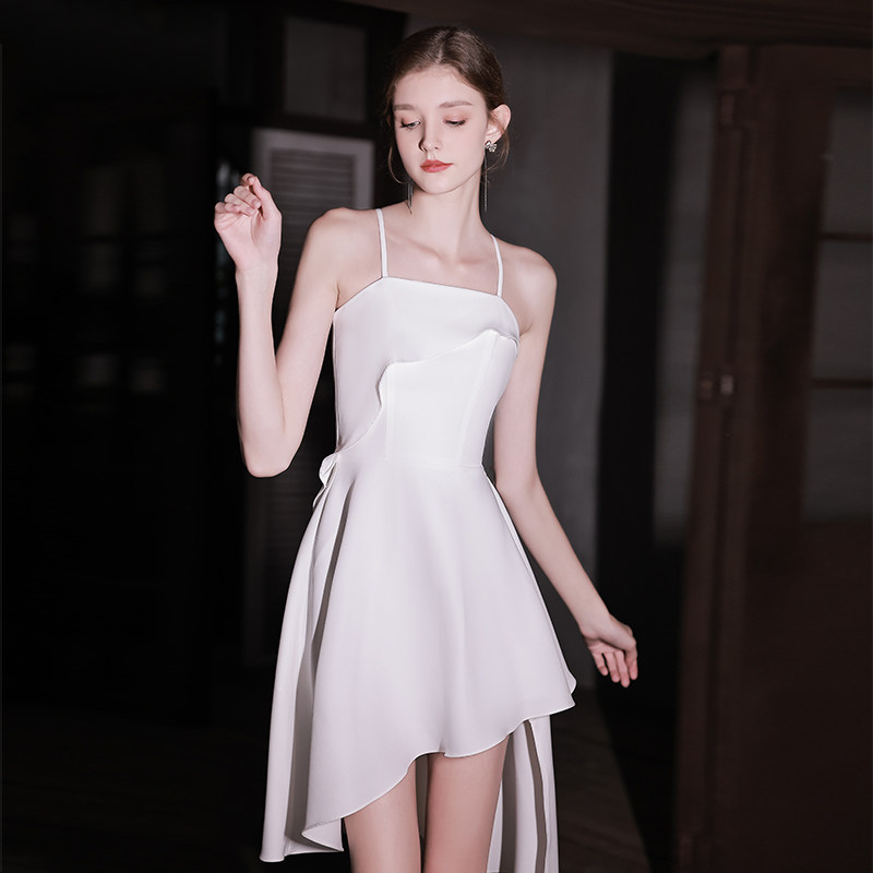 白色小礼服2022春季新款高端宴会吊带连衣裙显瘦平时可穿轻奢小众