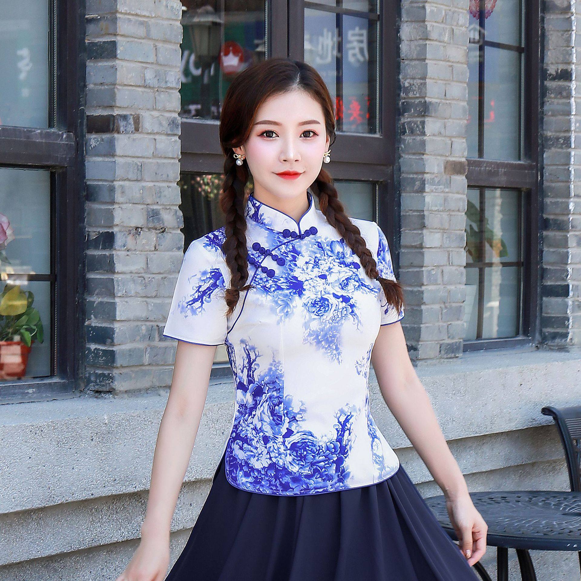 青花瓷数码印花旗袍上衣2022夏短袖民族风修身时尚上女时尚茶服
