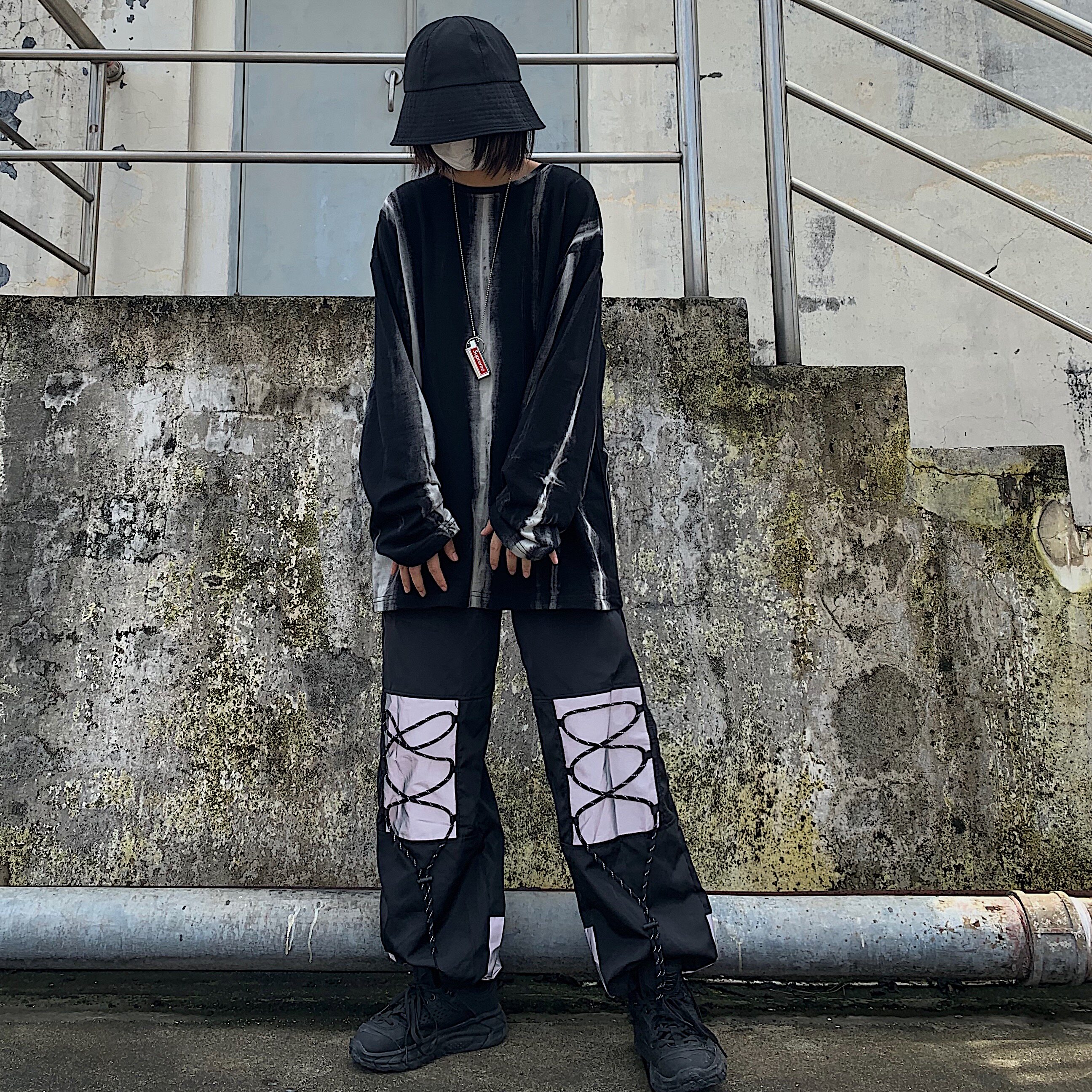 x不是好人 暗黑高街风不规则扎染竖条纹卫衣颓废男女潮宽松百搭长