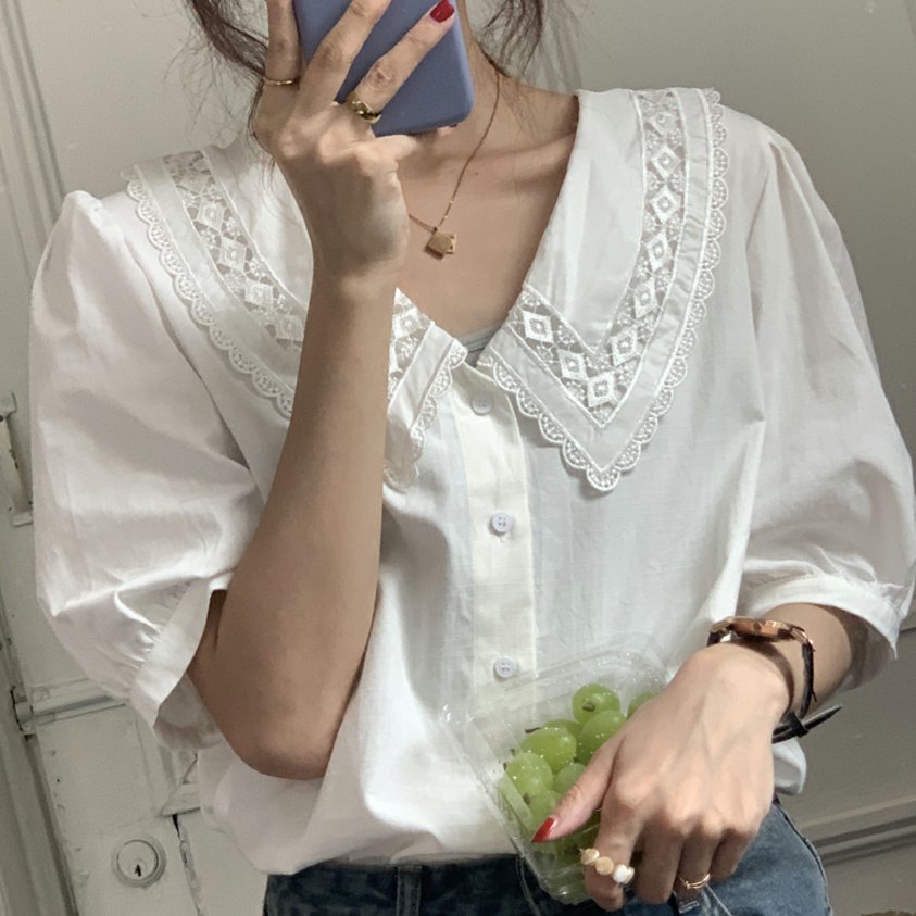 最小的海韩版夏季新款白色甜美百搭蕾丝镂空花边娃娃领上衣女仙在类目 女装/女士精品, 衬衫中 - 来自Buy2taobao.com提供专业的淘宝代购服务