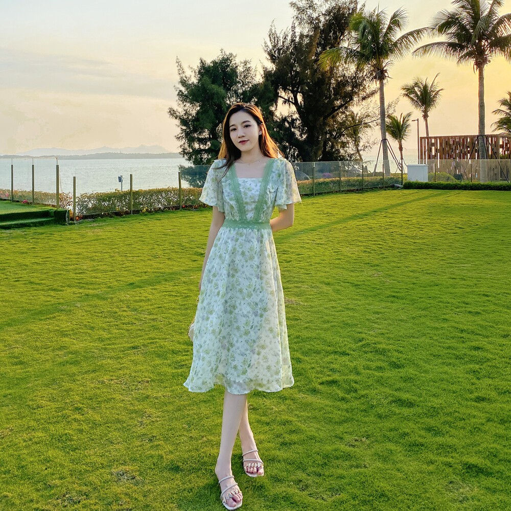 女夏季仙女超仙森系绿色茶歇长裙子已售80￥299折后价￥299淘宝新品