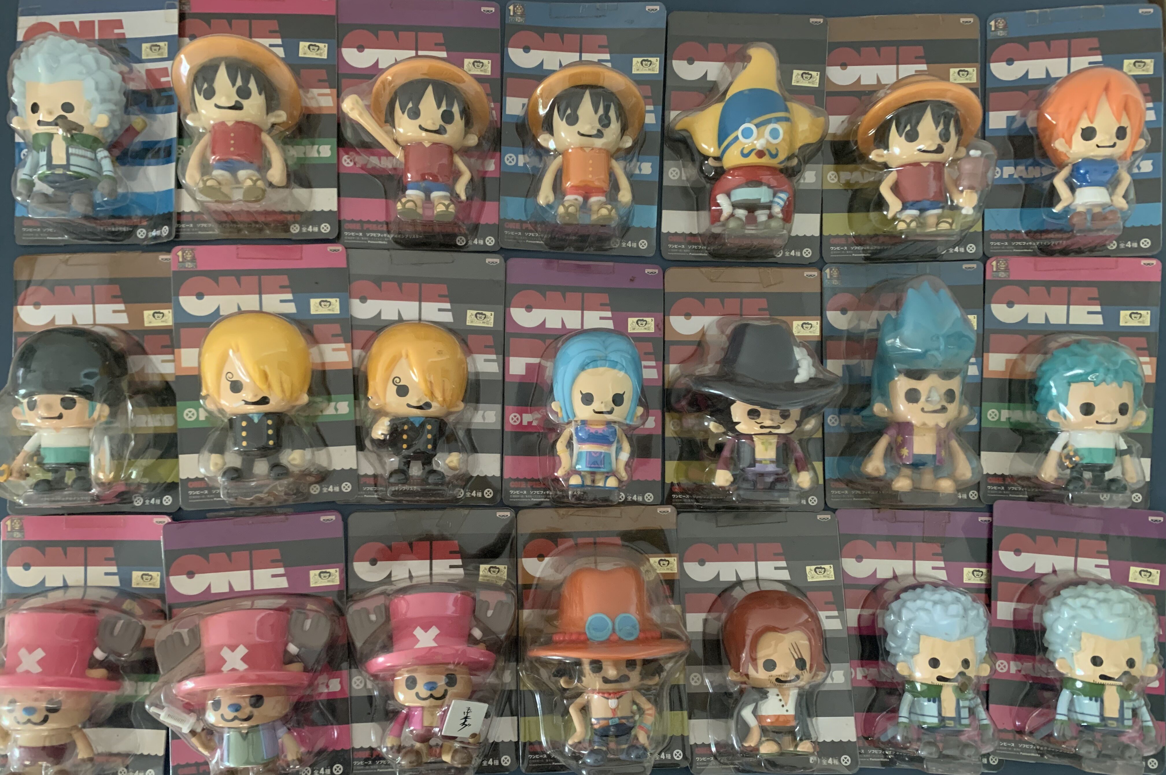 日版山治_日版海贼王航海王金猫路飞山治索隆乔巴艾斯联名豆豆眼盒蛋