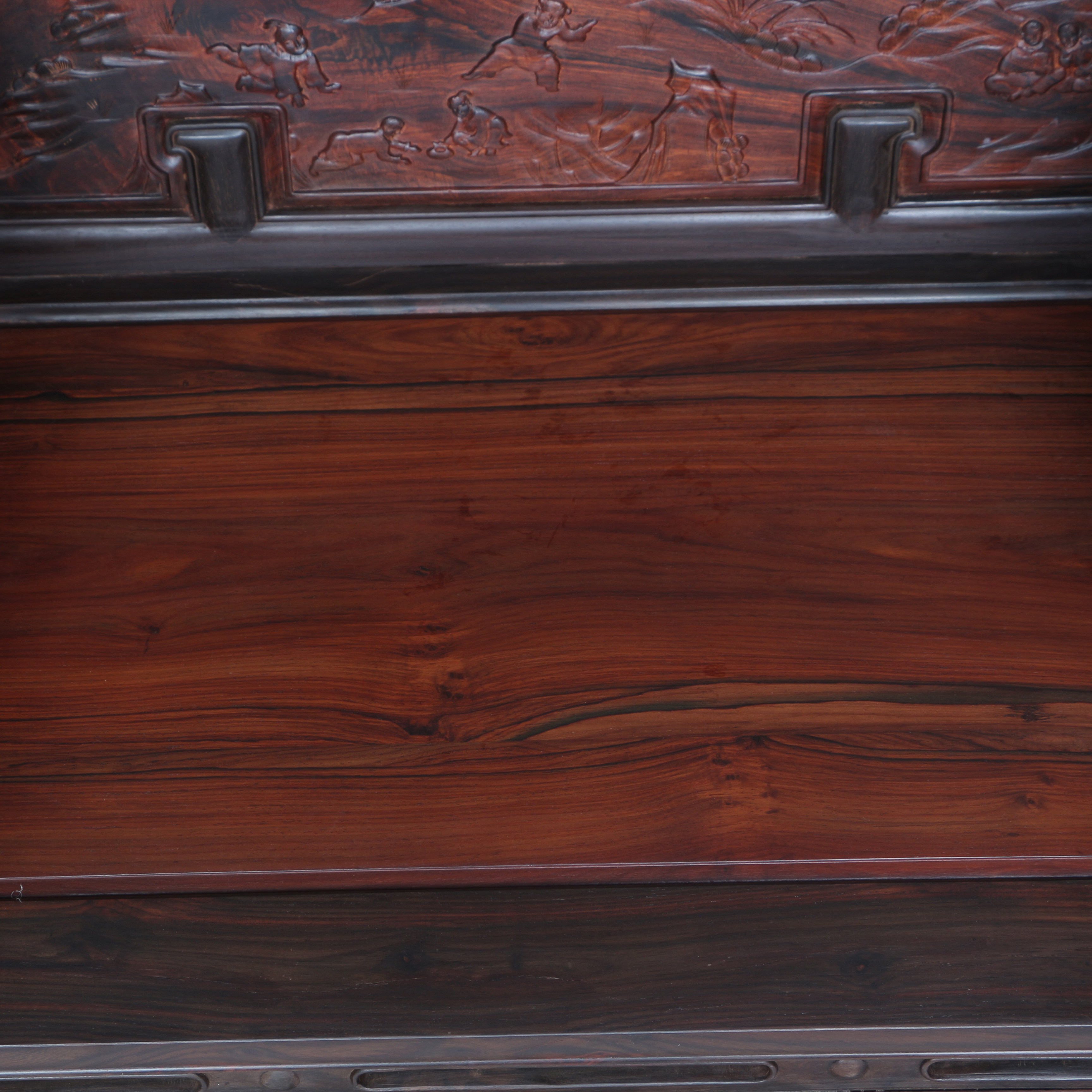 大红酸枝嵌黑酸枝卷书宝座 霸气大方 精益求精