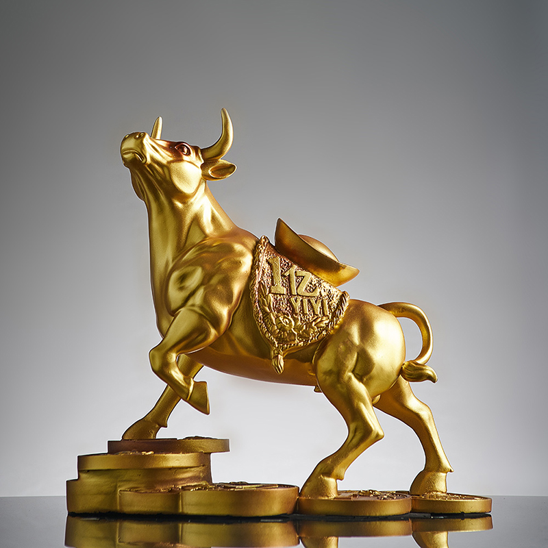 招财牛摆件牛气冲天客厅家居办公室桌老板领导轻奢高档金牛装饰品