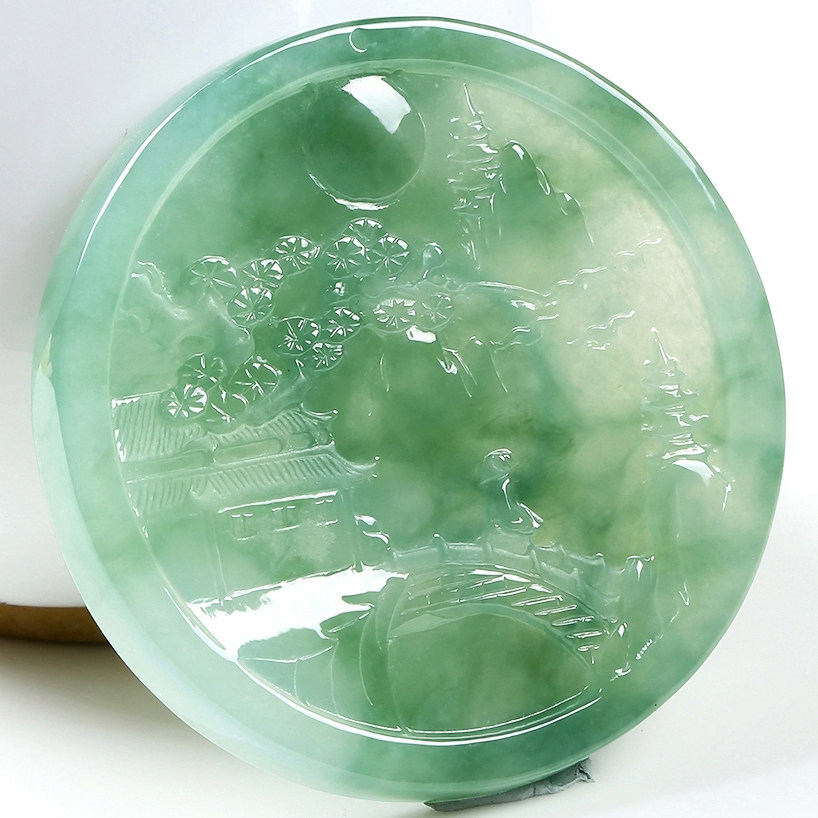 天然翡翠a货 老坑冰种风景山水圆牌吊坠 34.50g